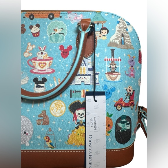 NWT! Dooney & Bourke Disney Parks Satchel - Picture 4 of 8